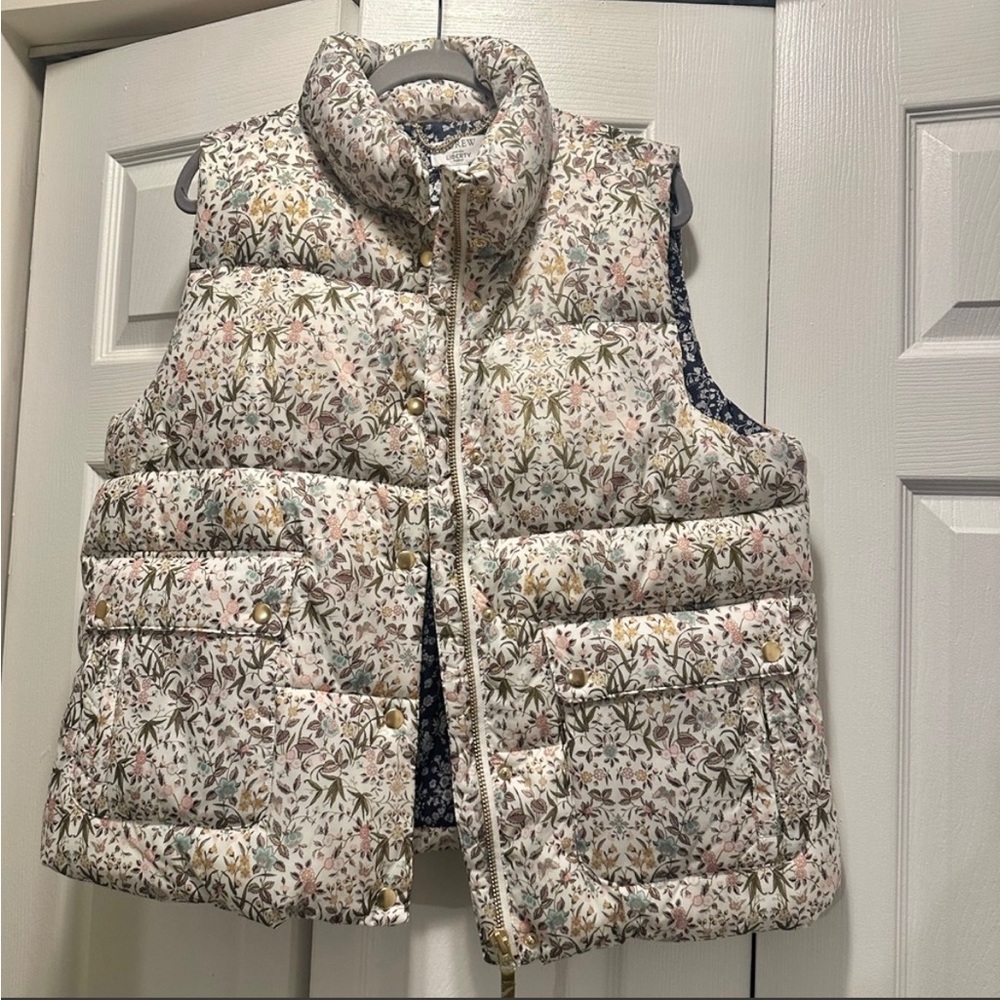 NWT 🎀 RARE J. Crew Puffer Vest in Liberty Tapestry Floral
